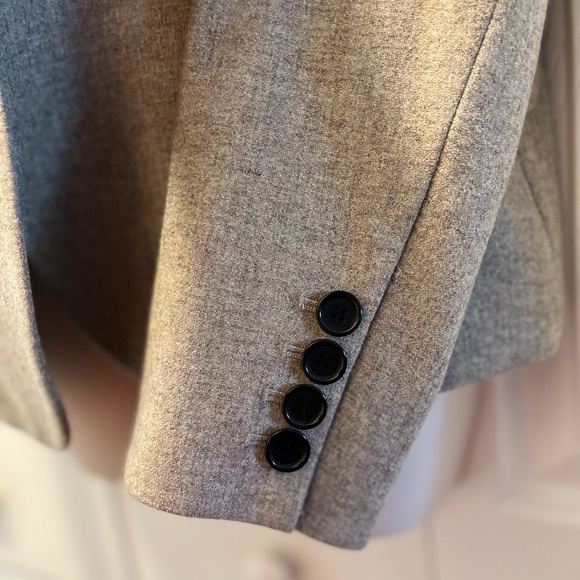 DKNY sand colored jacket/blazer. The perfect color. - Picture 3 of 5